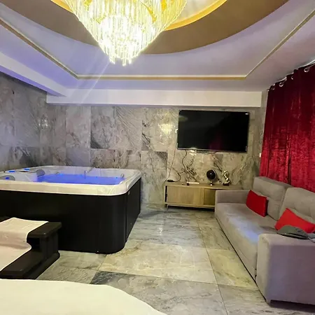 Golden Love - Jacuzzi Rouen Buitenkant foto