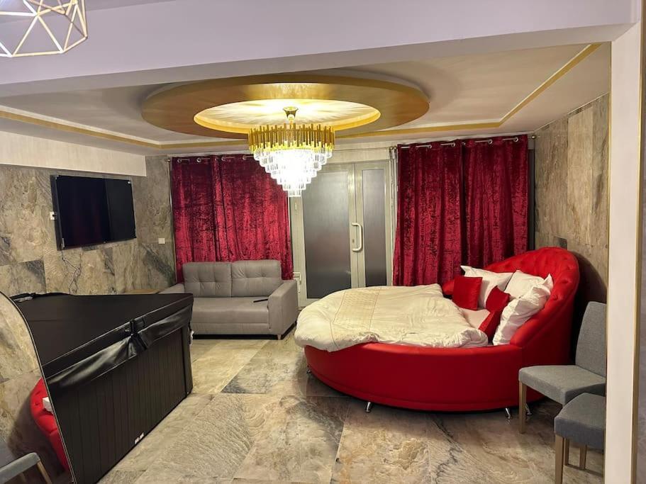 Golden - Jacuzzi * Rouen