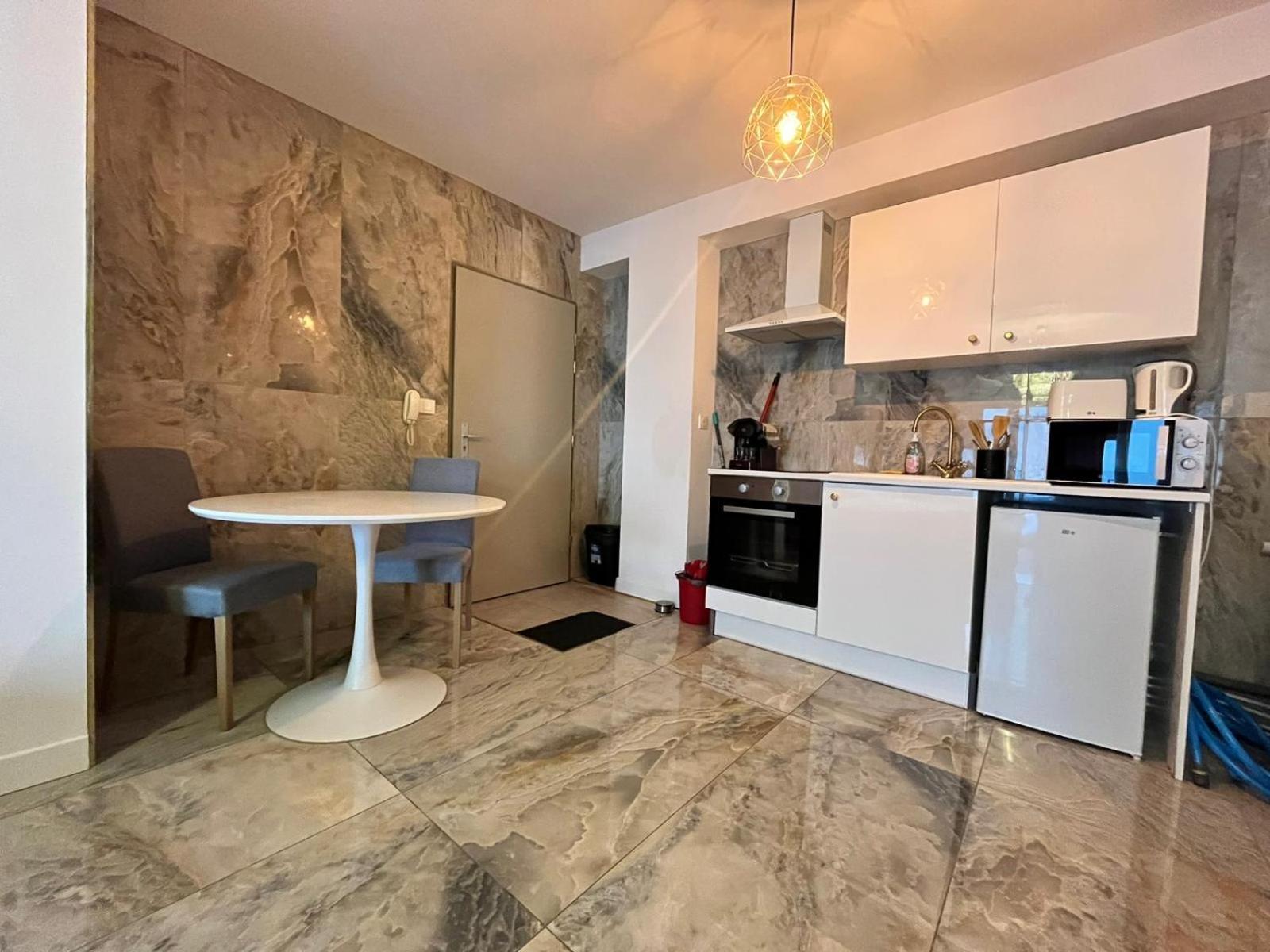 Golden - Jacuzzi Rouen